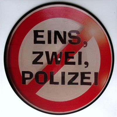 MO-DO — Eins, Zwei, Polizei vinyl cover