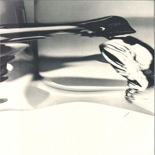 Kelly Lee Owens — LP. 8 vinyl cover