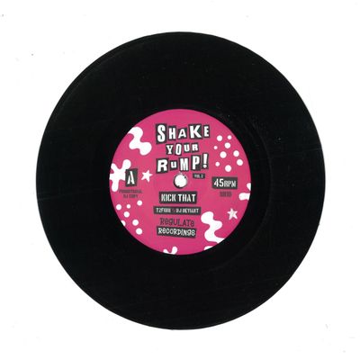 T2Funk, DJ Deviant — Shake Your Rump Vol 2 (7") vinyl cover