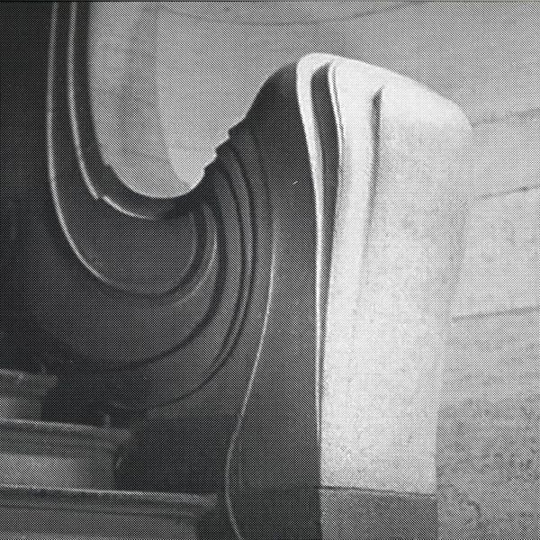 V — La Nouvelle Epoque vinyl cover