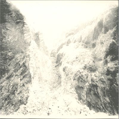 Staran Wake — S/T vinyl cover