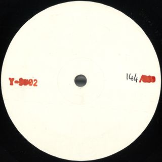 Solitary Dancer — Y-3002 vinyl cover