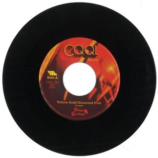 Great Vacation! — Yellow Gold Diamond Fire / You Make It Look Easy vinyl cover