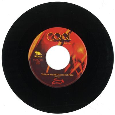 Great Vacation! — Yellow Gold Diamond Fire / You Make It Look Easy vinyl cover